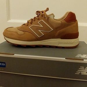 New Balance 1400 sneakers